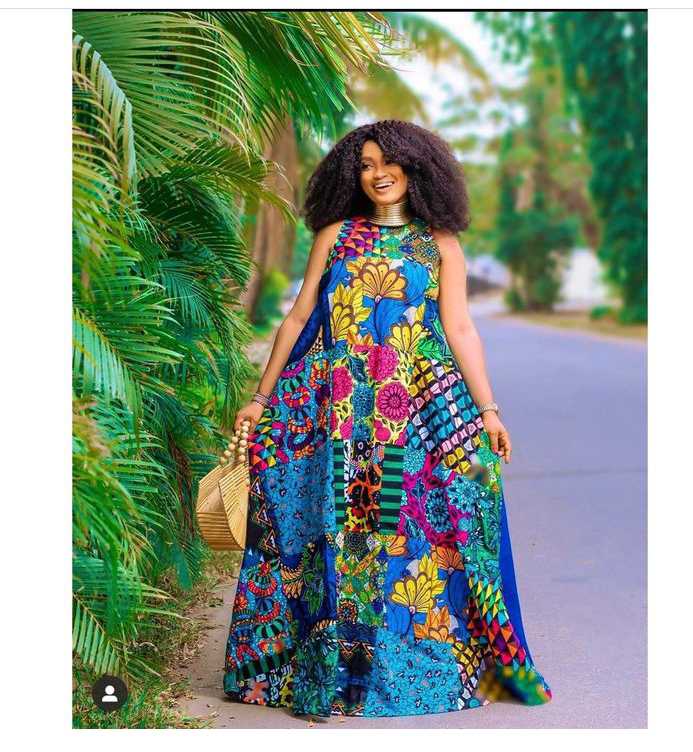 Maxi gown styles for Ladies